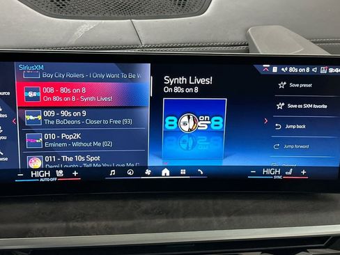 Used 2025 BMW X7 M60i image 18