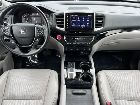 Used 2018 Honda Pilot Elite image 12