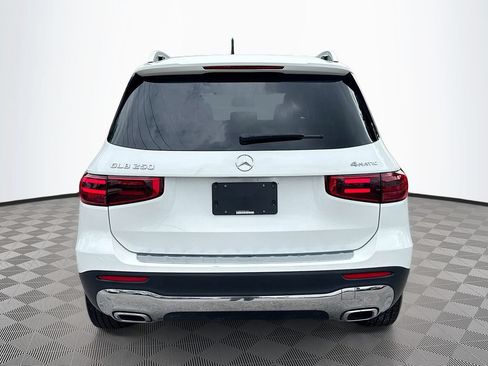 Used 2025 Mercedes-Benz GLB 250 4MATIC image 7