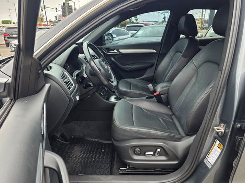 Used 2016 Audi Q3 2.0T Prestige AWD/4WD image 16