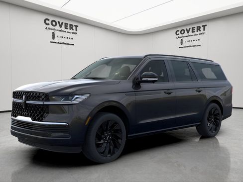 New 2026 Lincoln Navigator L Reserve w/ Jet Appearance Package image 1