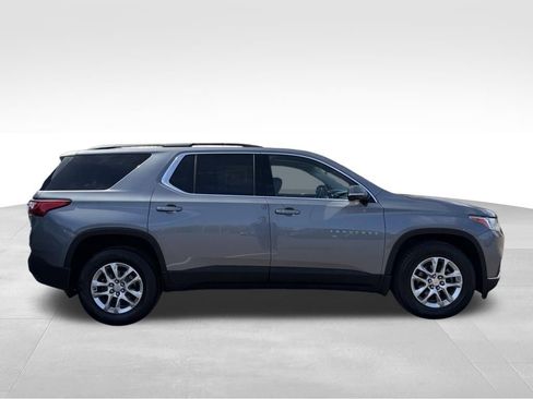Used 2019 Chevrolet Traverse LT w/ LPO, Floor Liner Package AWD/4WD image 18
