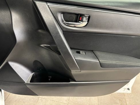 Used 2019 Toyota Corolla LE w/ LE Premium Package image 16