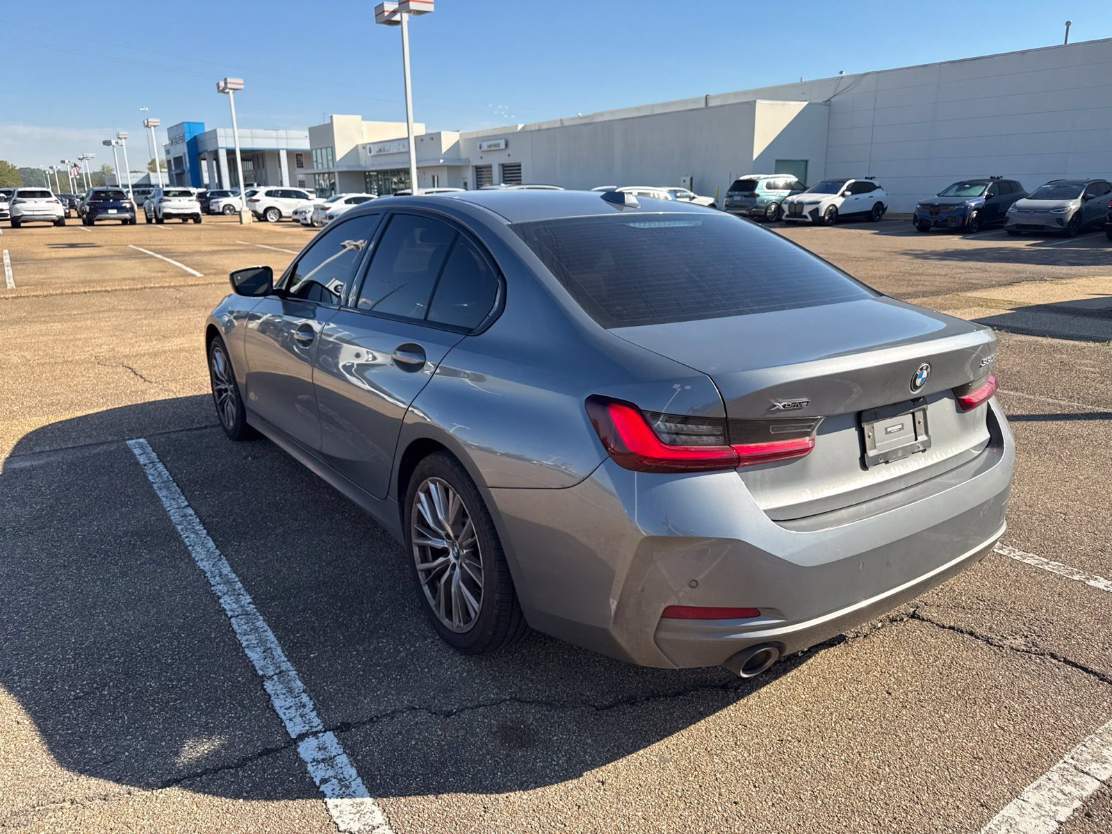 Certified 2023 BMW 330i xDrive Sedan w/ Premium Package AWD/4WD image 7