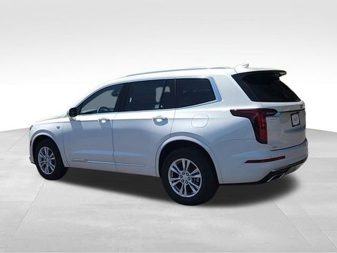 New 2025 Cadillac XT6 Luxury AWD/4WD image 6