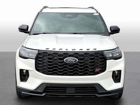 Certified 2025 Ford Explorer ST AWD/4WD image 2