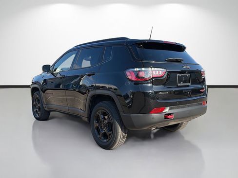 Used 2023 Jeep Compass Trailhawk AWD/4WD image 5