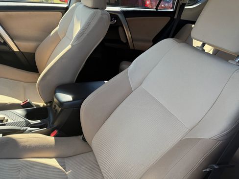 Used 2015 Toyota RAV4 XLE image 12