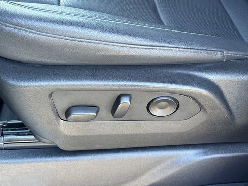 Used 2025 Chevrolet Silverado 2500 LTZ w/ LTZ Premium Package image 22