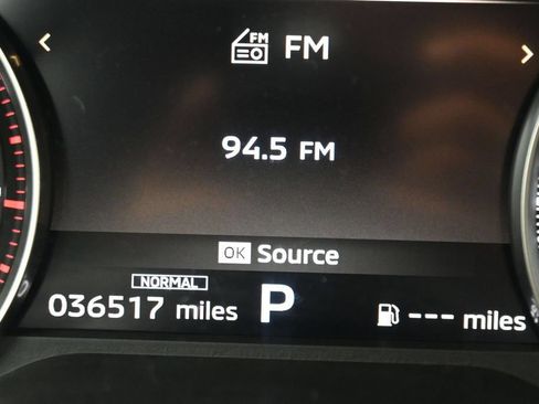 Used 2025 Mitsubishi Outlander SE AWD/4WD image 16