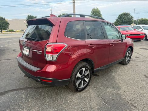 Used 2017 Subaru Forester 2.5i Limited AWD/4WD image 7