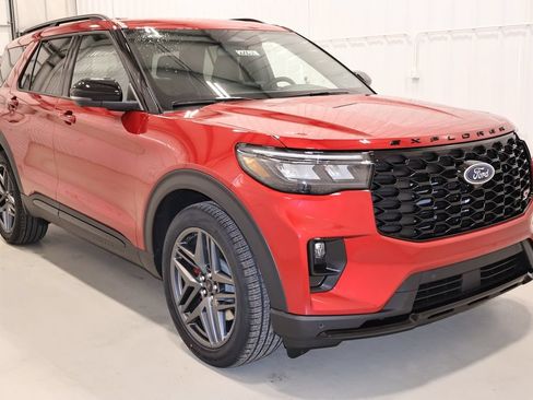 New 2026 Ford Explorer ST w/ Sun And Sound Package AWD/4WD image 3