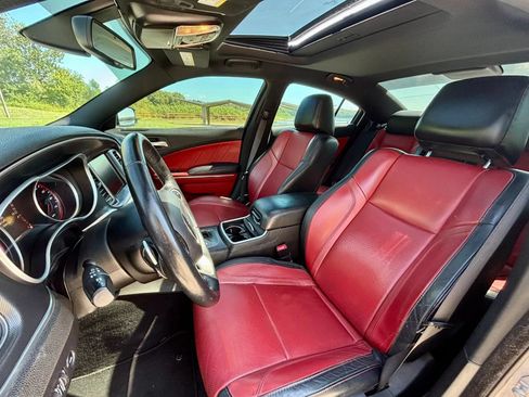 Used 2015 Dodge Charger SXT w/ AWD Plus Group image 16