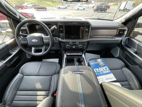 Used 2026 Ford F350 Platinum w/ FX4 Off-Road Package image 34