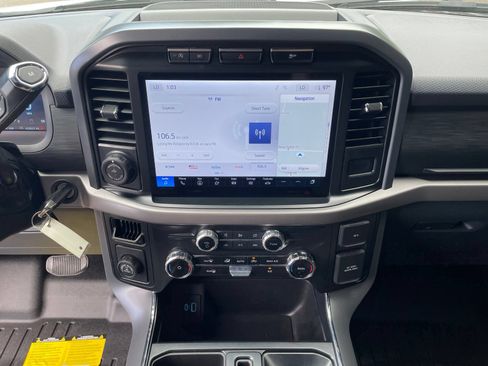 Used 2024 Ford F150 XLT w/ Mobile Office Package RWD image 26