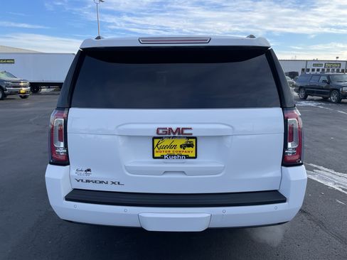 Used 2019 GMC Yukon XL SLE w/ HD Trailering Package image 7