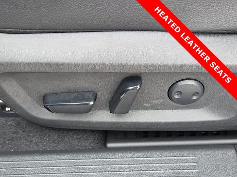 Used 2025 Nissan Rogue SL FWD image 14