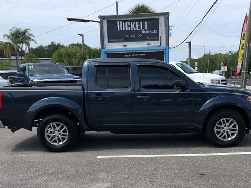 Used 2016 Nissan Frontier SV w/ SV Value Truck Package RWD image 2