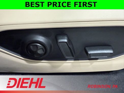 New 2025 Jeep Grand Cherokee Limited w/ Black Appearance Package image 15