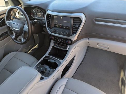 Used 2023 GMC Acadia SLT image 12