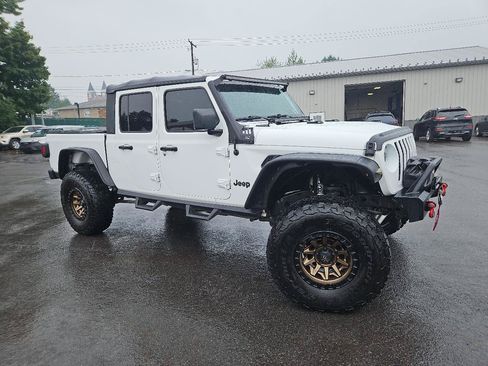 Used 2020 Jeep Gladiator Sport w/ Quick Order Package 24S AWD/4WD image 2