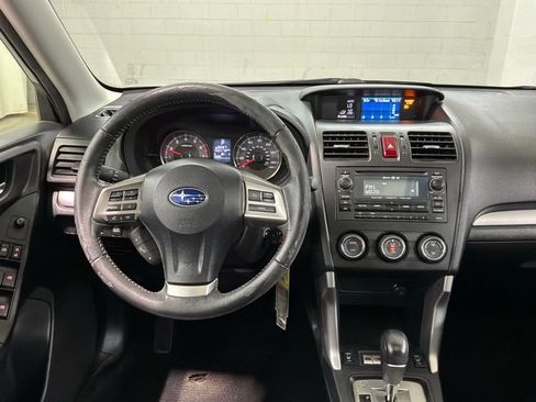 Used 2015 Subaru Forester 2.5i Limited AWD/4WD image 8