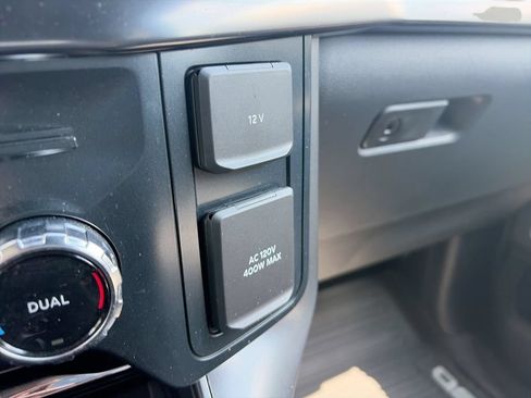 Used 2025 Ford F150 Lariat w/ Equipment Group 502A High AWD/4WD image 20