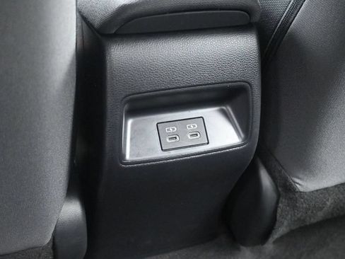 Used 2025 Toyota Corolla LE w/ Convenience Package FWD image 18