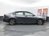 Used 2022 Kia Forte LXS w/ LXS Technology Package image 4