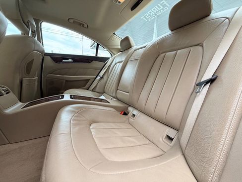 Used 2014 Mercedes-Benz CLS 550 4MATIC image 27