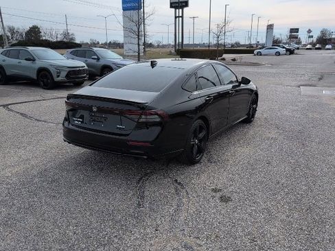 Used 2024 Honda Accord Sport image 17