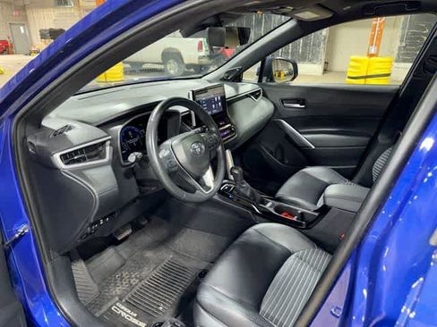 Used 2024 Toyota Corolla Cross AWD Hybrid w/ Convenience Package image 31