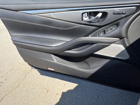 Used 2019 INFINITI Q60 3.0t Luxe w/ Essential Package AWD/4WD image 21
