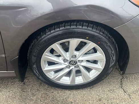 Used 2021 Toyota Camry LE image 40