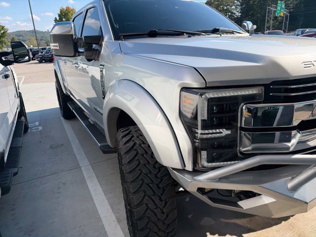 Used 2018 Ford F250 4x4 Crew Cab Super Duty image 12