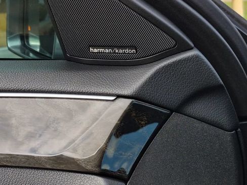 Used 2016 Mercedes-Benz E 350 Sedan image 31