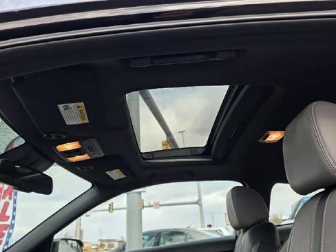 Used 2017 Honda Civic Touring image 16