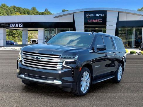Used 2021 Chevrolet Suburban High Country AWD/4WD image 2