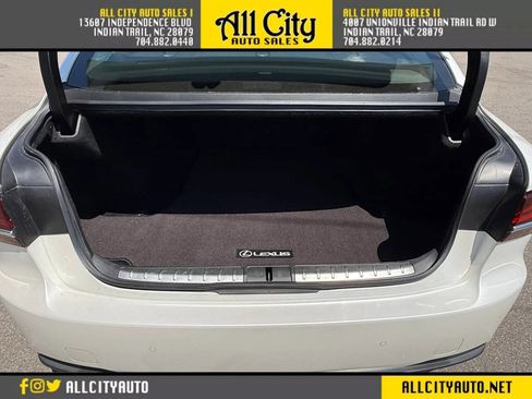Used 2020 Lexus LS 500 w/ Interior Upgrade Package RWD image 22
