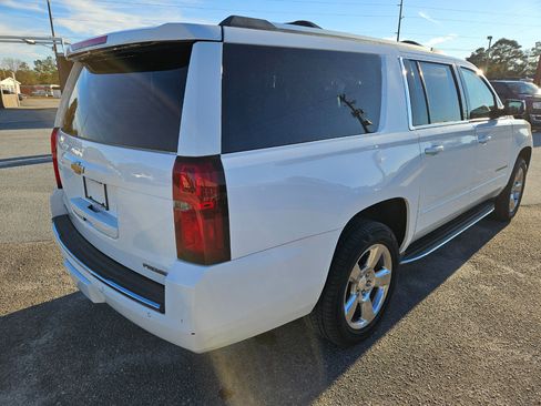 Used 2020 Chevrolet Suburban Premier image 6