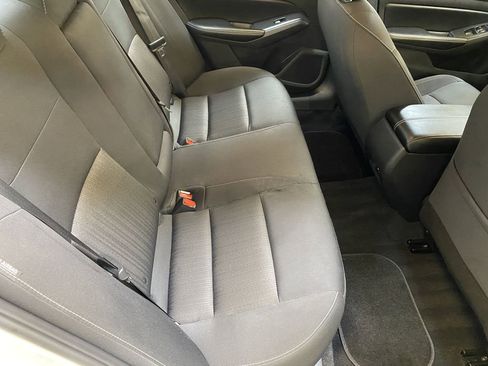 Used 2025 Nissan Altima 2.5 SV FWD image 25