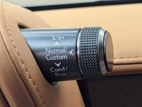 Used 2018 Lexus LC 500 Coupe w/ Performance Package image 12