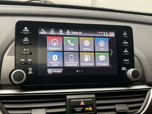 Used 2018 Honda Accord Touring image 20