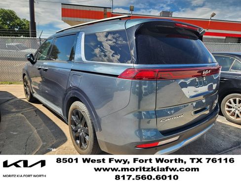 Used 2022 Kia Carnival SX Prestige FWD image 3