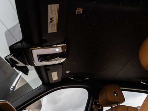 Certified 2022 Rolls-Royce Cullinan image 25