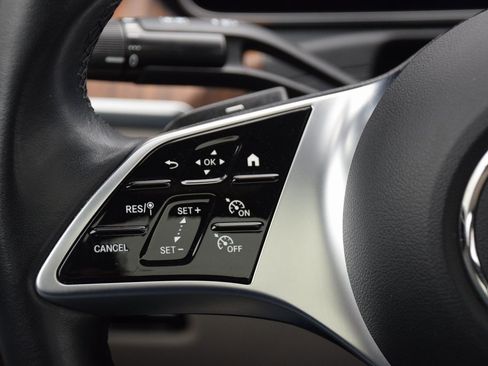 Certified 2023 Mercedes-Benz C 300 Sedan image 23