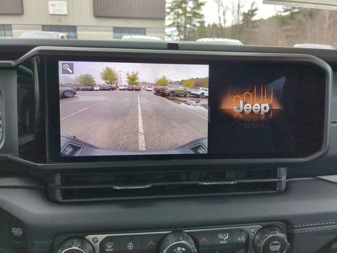 New 2026 Jeep Gladiator Sport image 19