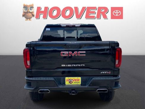 Used 2020 GMC Sierra 1500 AT4 w/ AT4 Premium Package AWD/4WD image 3