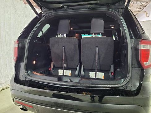 Used 2017 Ford Explorer XLT w/ Equipment Group 202A image 55