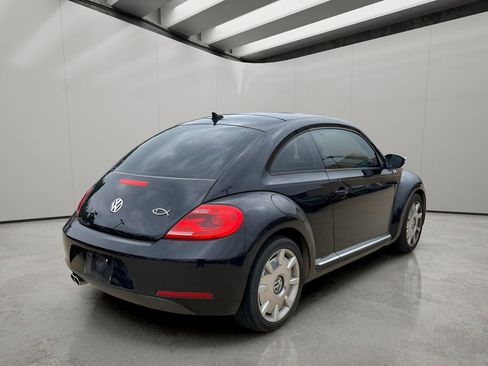 Used 2013 Volkswagen Beetle 2.5 Fender FWD image 5